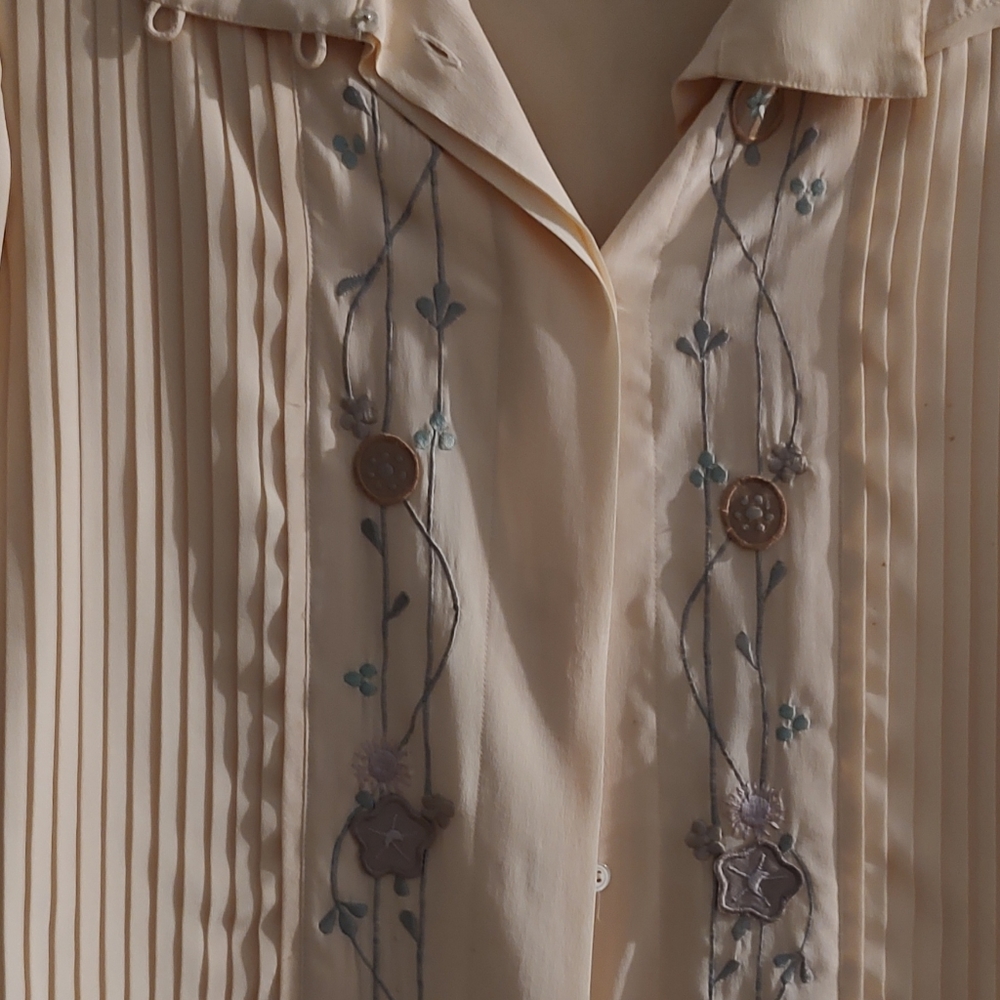 Vintage Embroidered Silk blouse